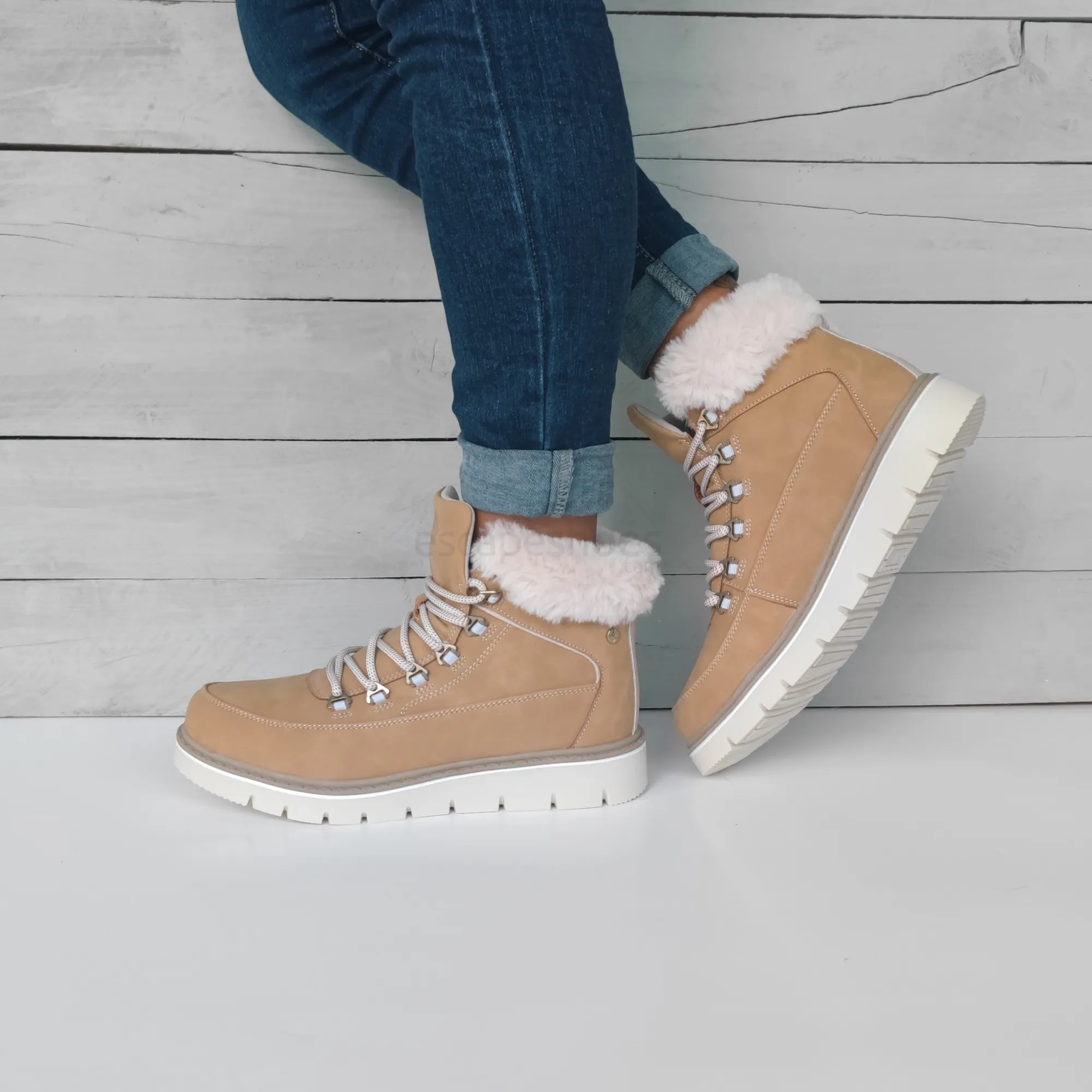Botas XTI 140463 Camel