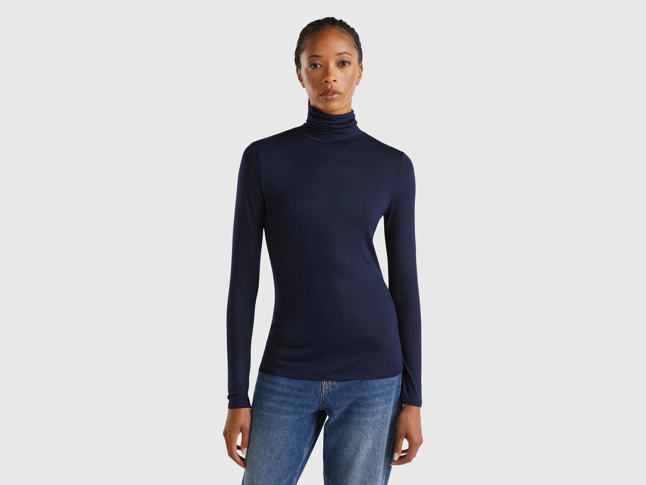 Camiseta cuello alto en viscosa sostenible stretch