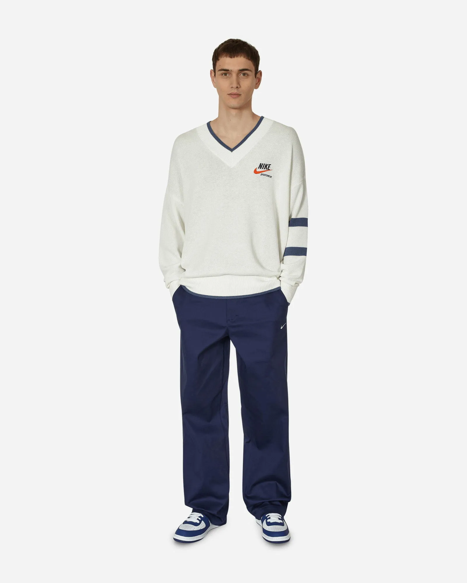 NIKE TREND VNECK CREWNECK