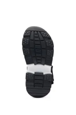 Sandalias para niños con tira de la marca en dos tonos